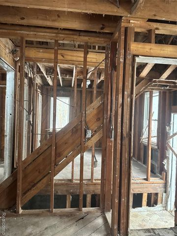 18541 Fielding Street, Detroit, MI 48219