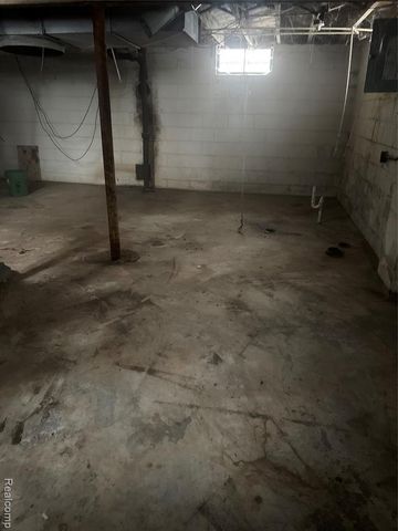 18541 Fielding Street, Detroit, MI 48219