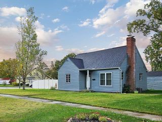 1503 Rockne Drive, South Bend, IN 46617