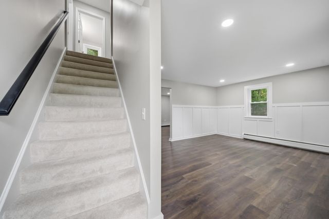 411 Mont Vernon Road, Milford, NH 03055