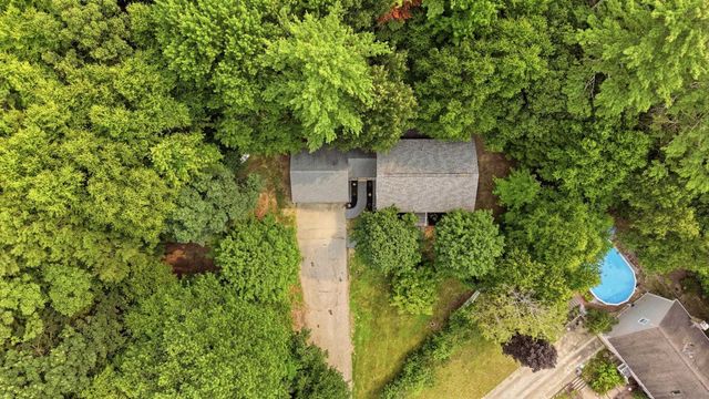 411 Mont Vernon Road, Milford, NH 03055