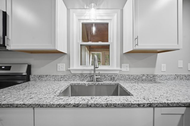 411 Mont Vernon Road, Milford, NH 03055