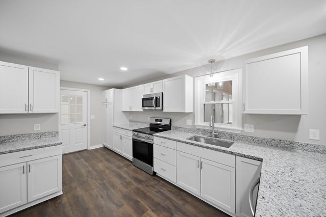 411 Mont Vernon Road, Milford, NH 03055