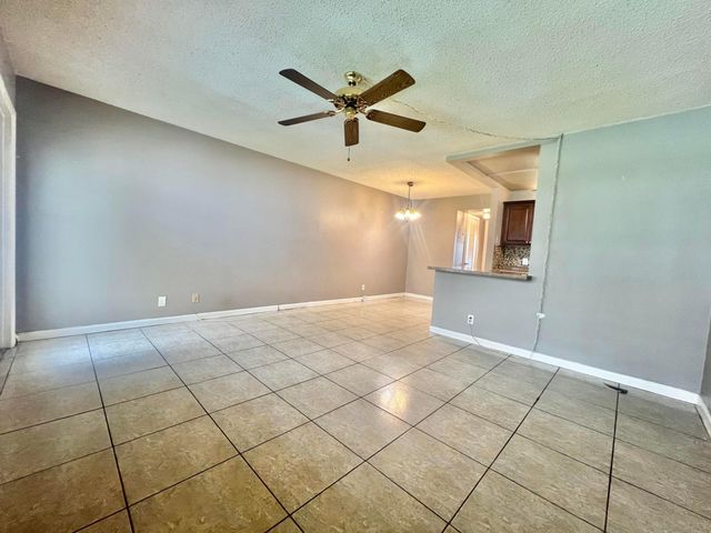 258 WINDSOR L 258, West Palm Beach, FL 33417