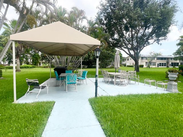258 WINDSOR L 258, West Palm Beach, FL 33417