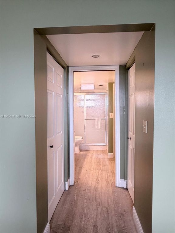 Image 24 of property listing at 901 Colony Point Cir 505, Pembroke Pines, FL 33026