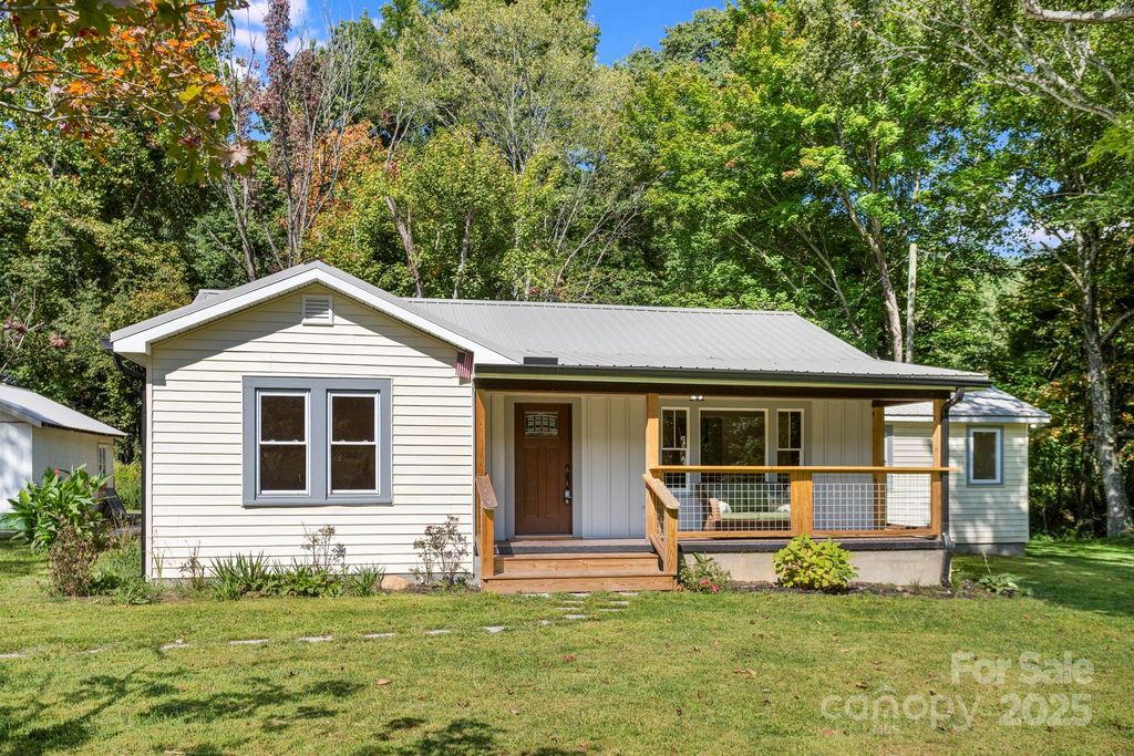 1808 Allens Creek Road, Waynesville, NC 28786