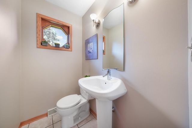 5N625 Santa Fe Trail, Bloomingdale, IL 60108