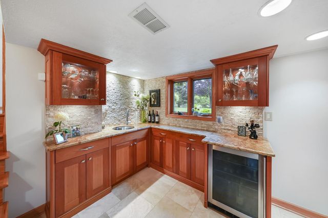 5N625 Santa Fe Trail, Bloomingdale, IL 60108