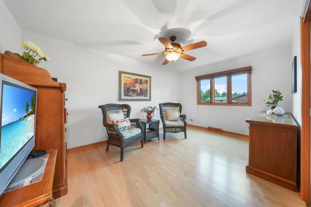 5N625 Santa Fe Trail, Bloomingdale, IL 60108