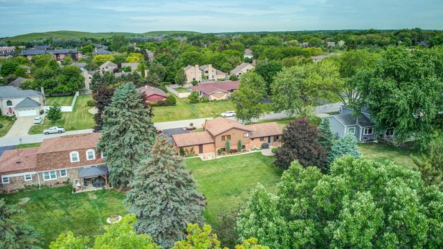 5N625 Santa Fe Trail, Bloomingdale, IL 60108