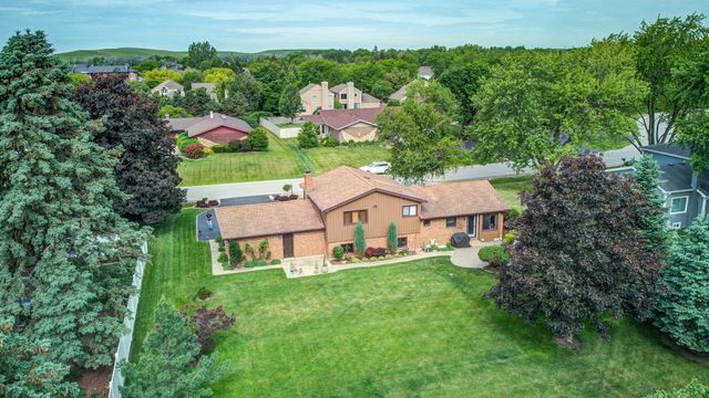 5N625 Santa Fe Trail, Bloomingdale, IL 60108