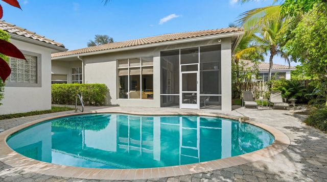 2451 Players Court, Wellington, FL 33414