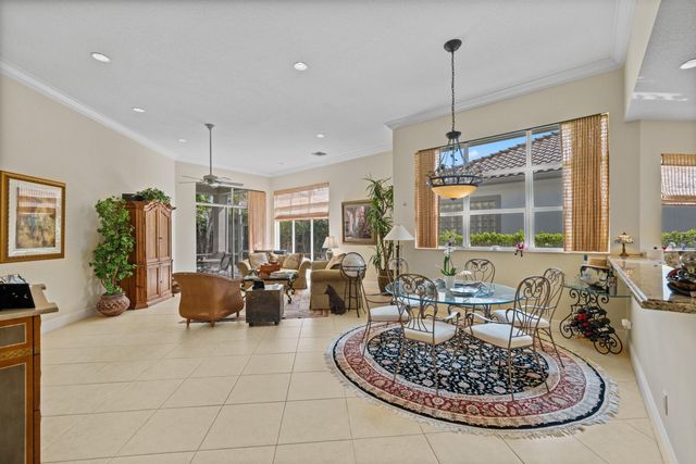 2451 Players Court, Wellington, FL 33414