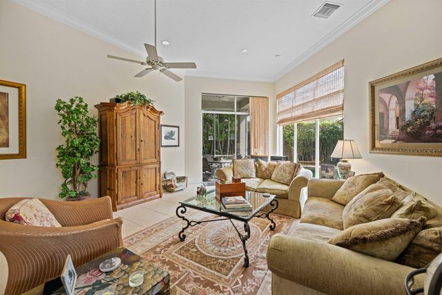 2451 Players Court, Wellington, FL 33414