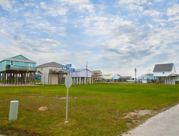 12922 Jean Lafitte Drive, Freeport, TX 77541