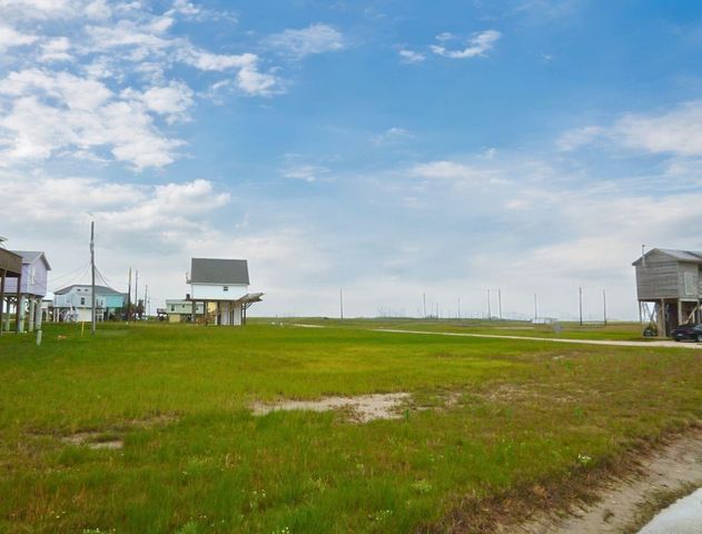 12922 Jean Lafitte Drive, Freeport, TX 77541