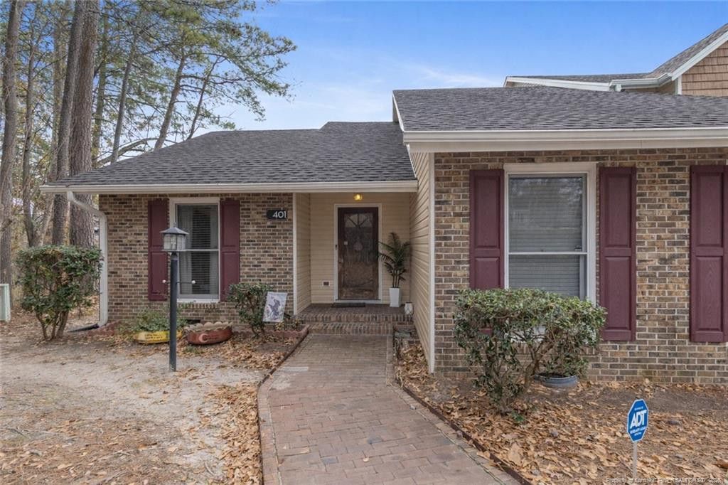 401 Lands End, Fayetteville, NC 28314