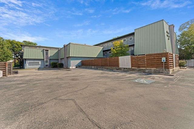 3815 Guadalupe ST 303, Austin, TX 78751