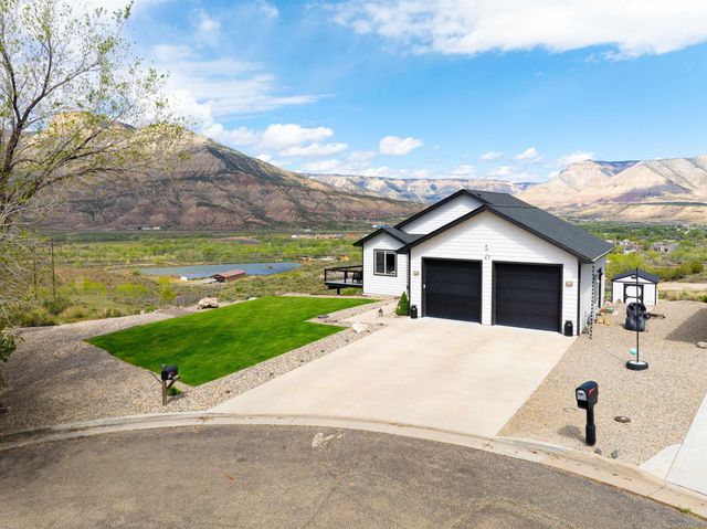 47 Willow View Way, Parachute, CO 81635