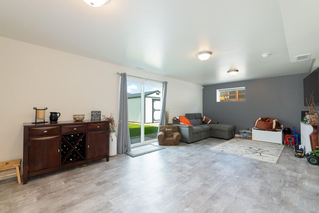 47 Willow View Way, Parachute, CO 81635