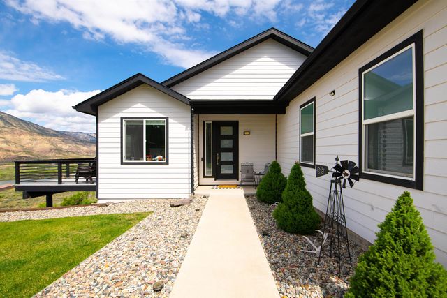47 Willow View Way, Parachute, CO 81635