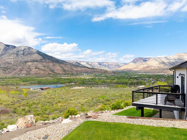 47 Willow View Way, Parachute, CO 81635