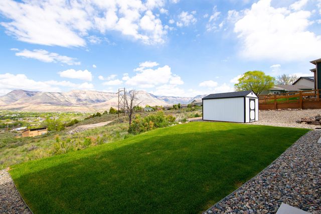 47 Willow View Way, Parachute, CO 81635