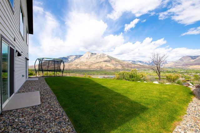 47 Willow View Way, Parachute, CO 81635