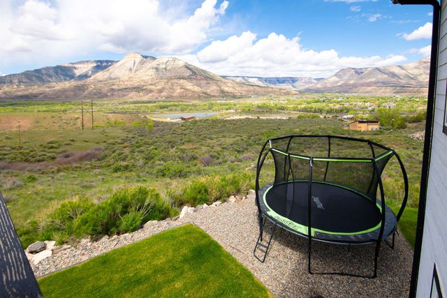 47 Willow View Way, Parachute, CO 81635
