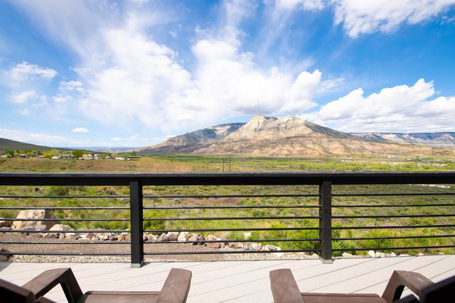 47 Willow View Way, Parachute, CO 81635