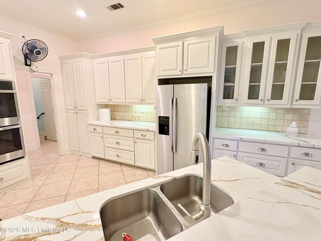 3920 Roxbury Road, Jackson, MS 39211