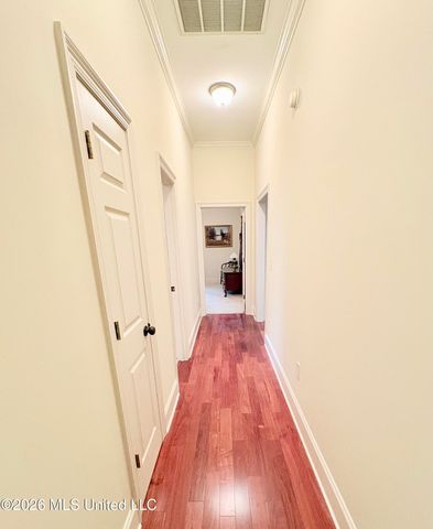 3920 Roxbury Road, Jackson, MS 39211