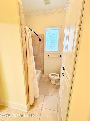 3920 Roxbury Road, Jackson, MS 39211