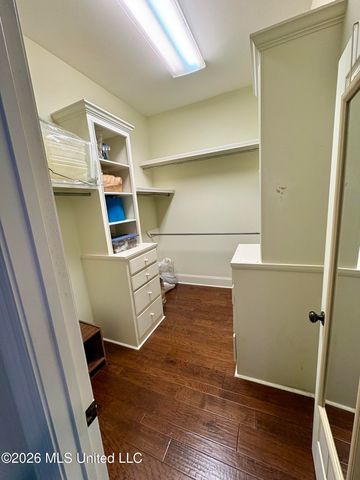3920 Roxbury Road, Jackson, MS 39211