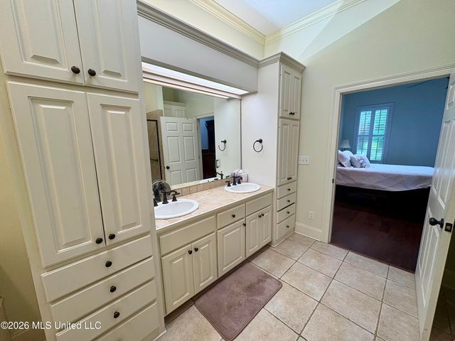 3920 Roxbury Road, Jackson, MS 39211