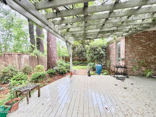 3920 Roxbury Road, Jackson, MS 39211