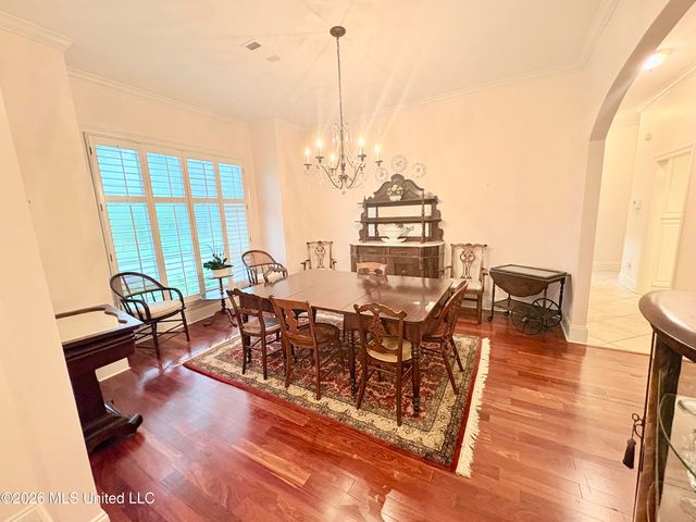3920 Roxbury Road, Jackson, MS 39211