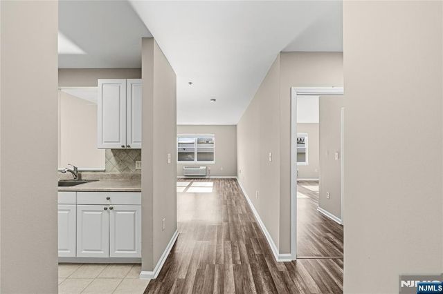 905 River Road 224, Edgewater, NJ 07020