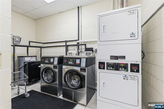 905 River Road 224, Edgewater, NJ 07020