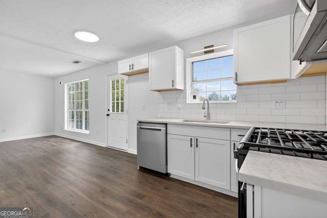 5627 Tunbridge Wells Court, Lithonia, GA 30058