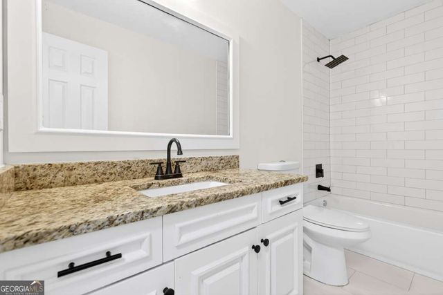 5627 Tunbridge Wells Court, Lithonia, GA 30058
