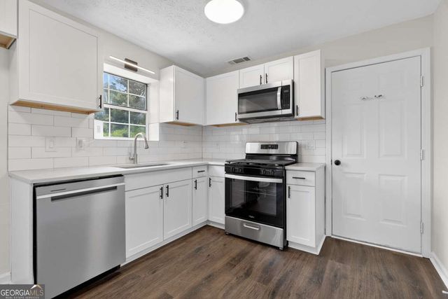 5627 Tunbridge Wells Court, Lithonia, GA 30058