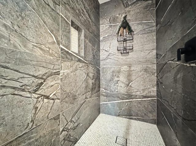 5632 Bertellis Lane, Houston, TX 77091