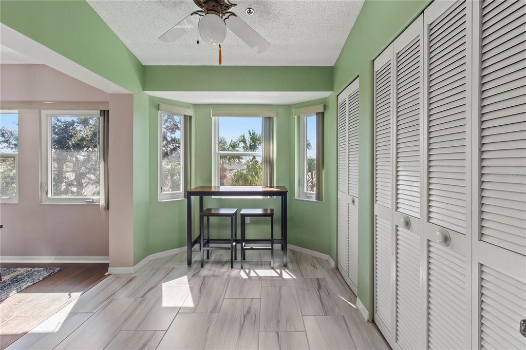 Image 11 of property listing at 7201 29TH AVENUE DRIVE W 307, Bradenton, FL 34209