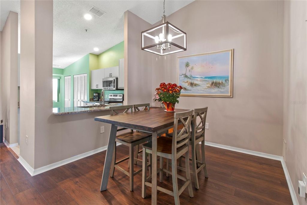 Image 14 of property listing at 7201 29TH AVENUE DRIVE W 307, Bradenton, FL 34209