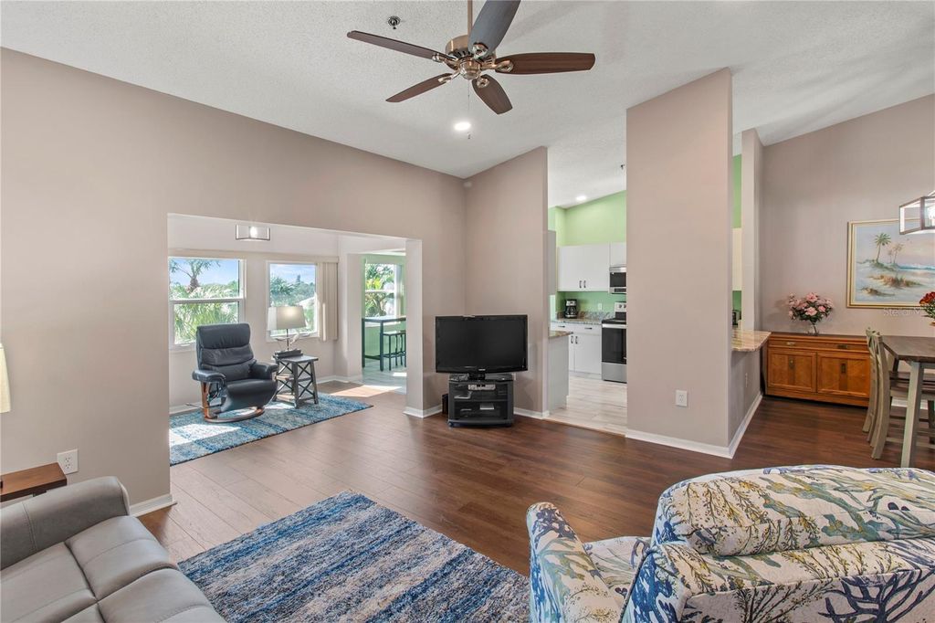 Image 19 of property listing at 7201 29TH AVENUE DRIVE W 307, Bradenton, FL 34209