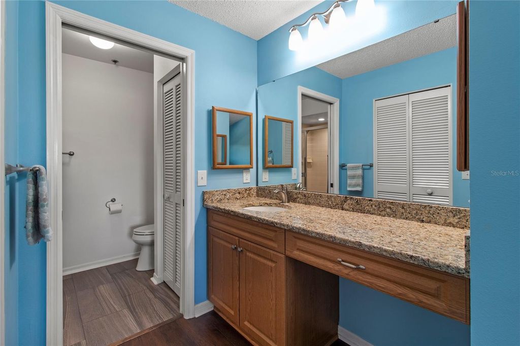 Image 24 of property listing at 7201 29TH AVENUE DRIVE W 307, Bradenton, FL 34209