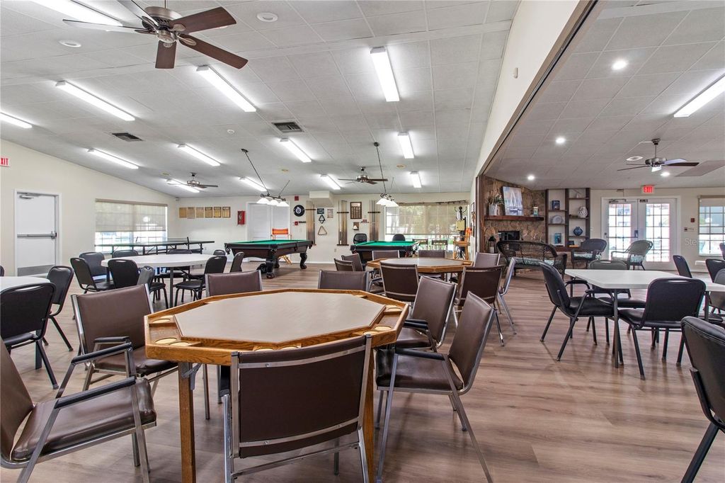 Image 35 of property listing at 7201 29TH AVENUE DRIVE W 307, Bradenton, FL 34209