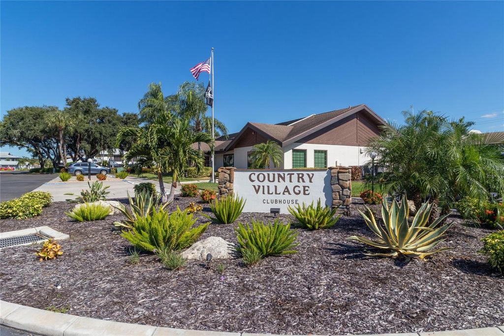 Image 42 of property listing at 7201 29TH AVENUE DRIVE W 307, Bradenton, FL 34209